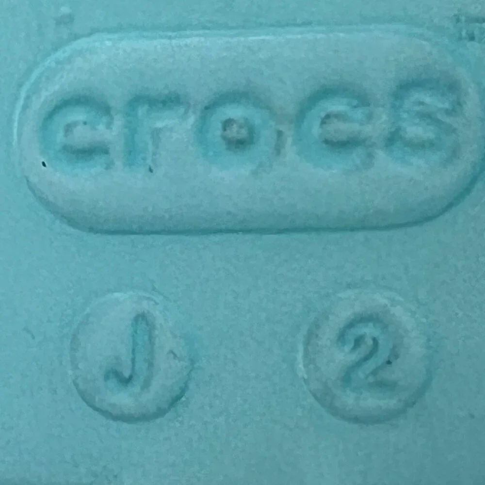 Crocs Unisex Ice Blue Pink Crocband Rubber Classic Solid Sandals Size 2 Clogs
